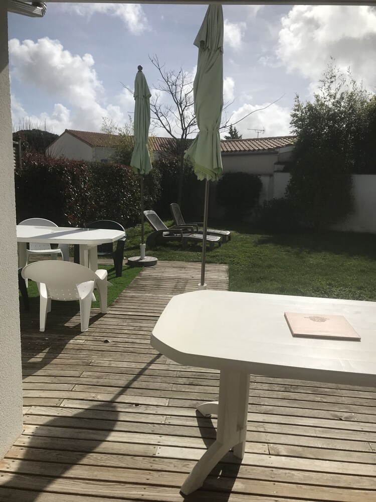 Le Logis Du Maine Donne
