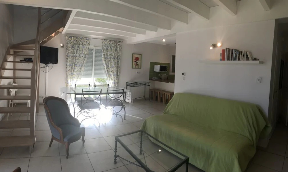 Le Logis Du Maine Donne