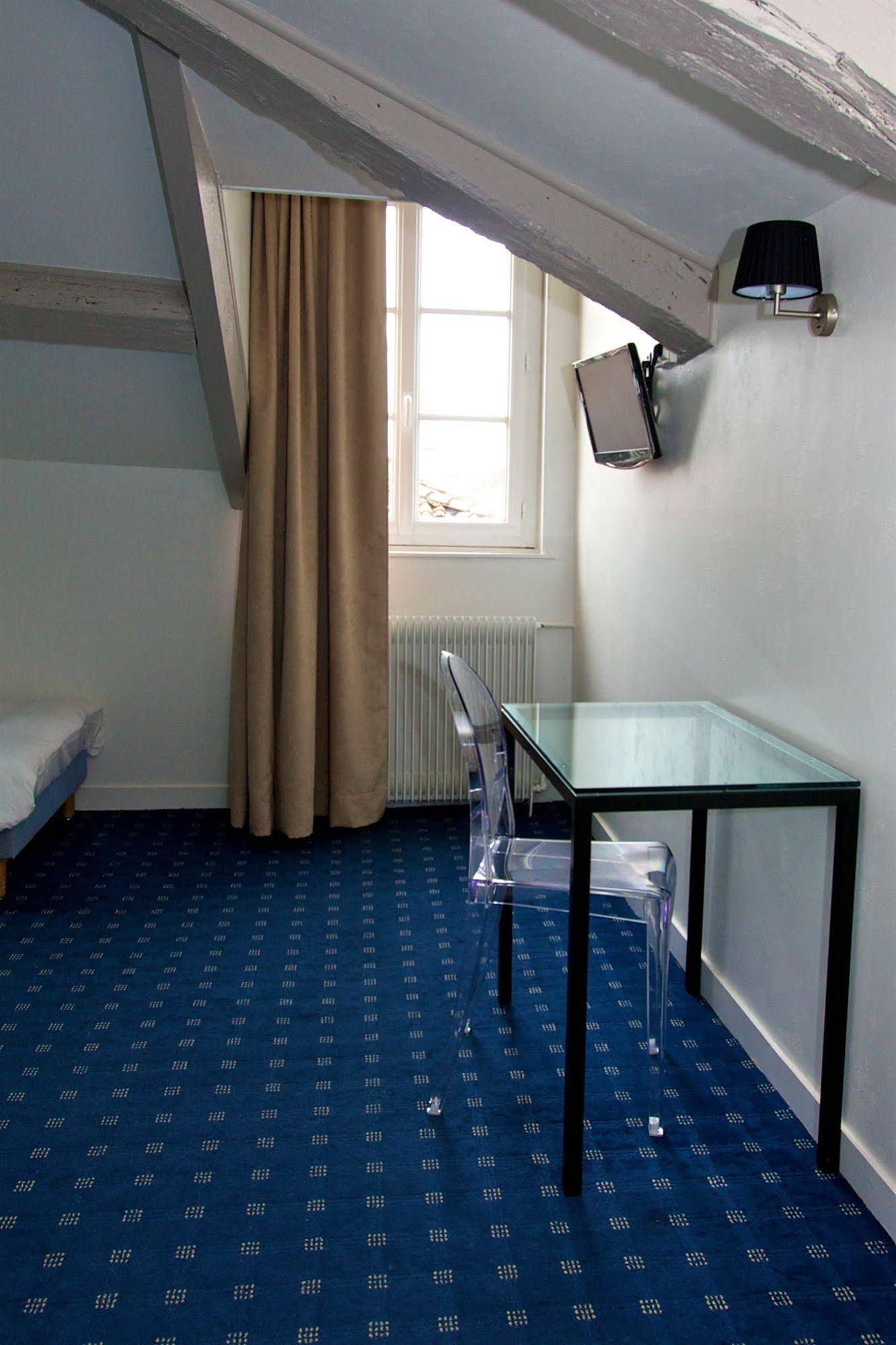 Hotel Henri IV