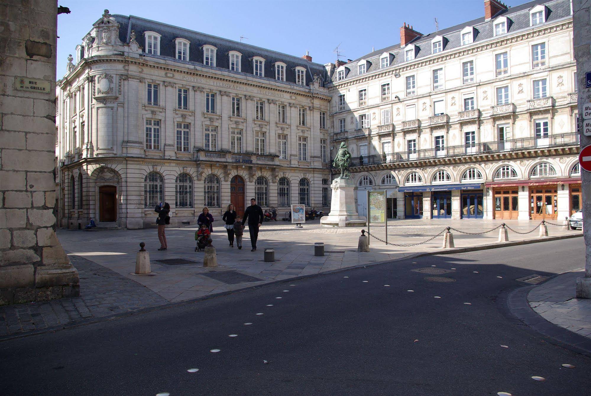 Hotel Henri IV