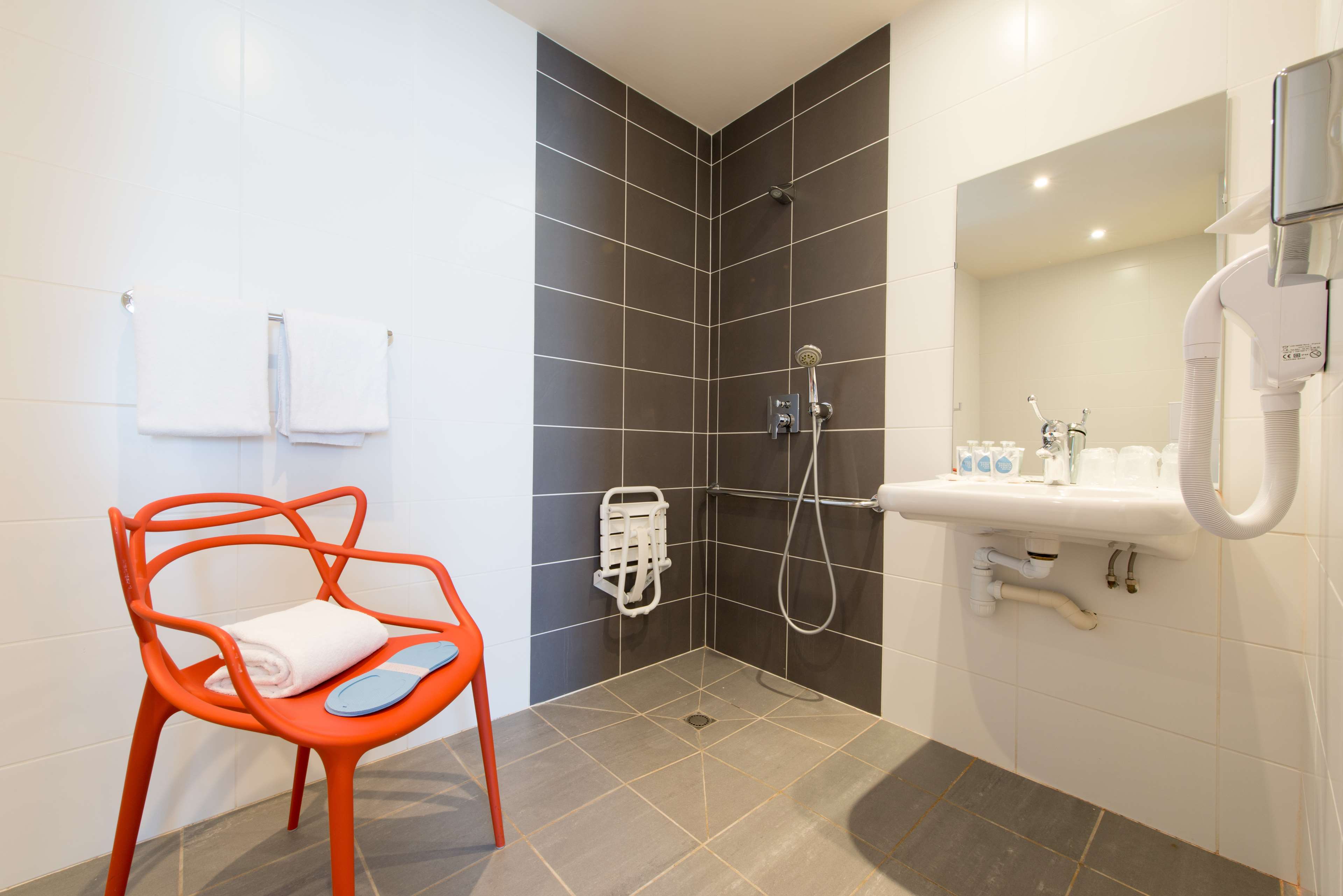 Hôtel Confort La Rochelle Centre les Minimes
