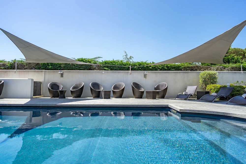 Elégance Suites Hôtel