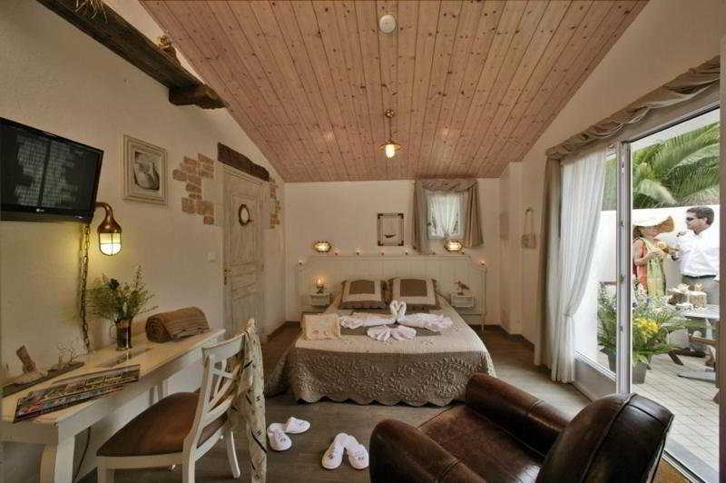 Hotel Plaisir