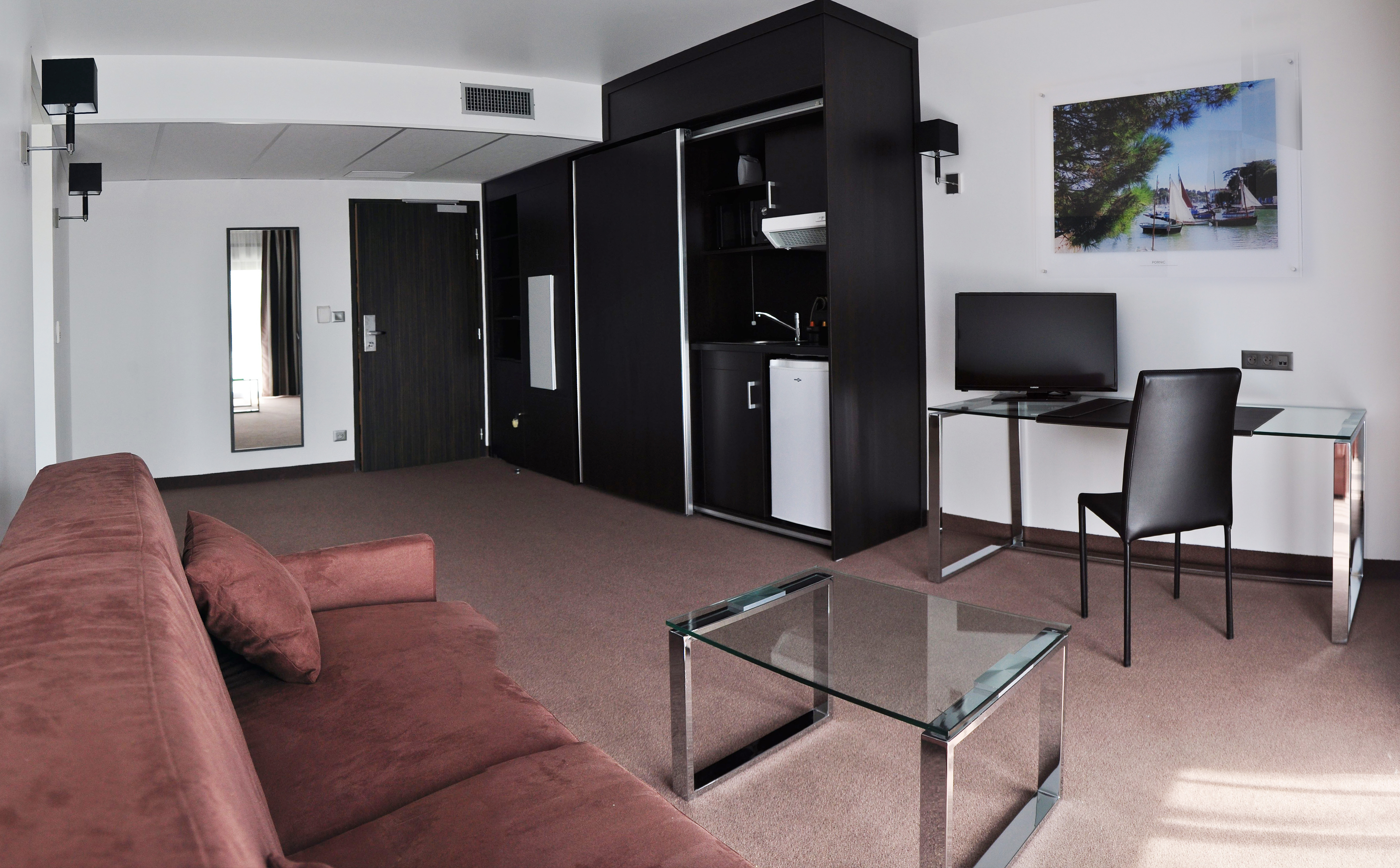 Golden Tulip Pornic Suites