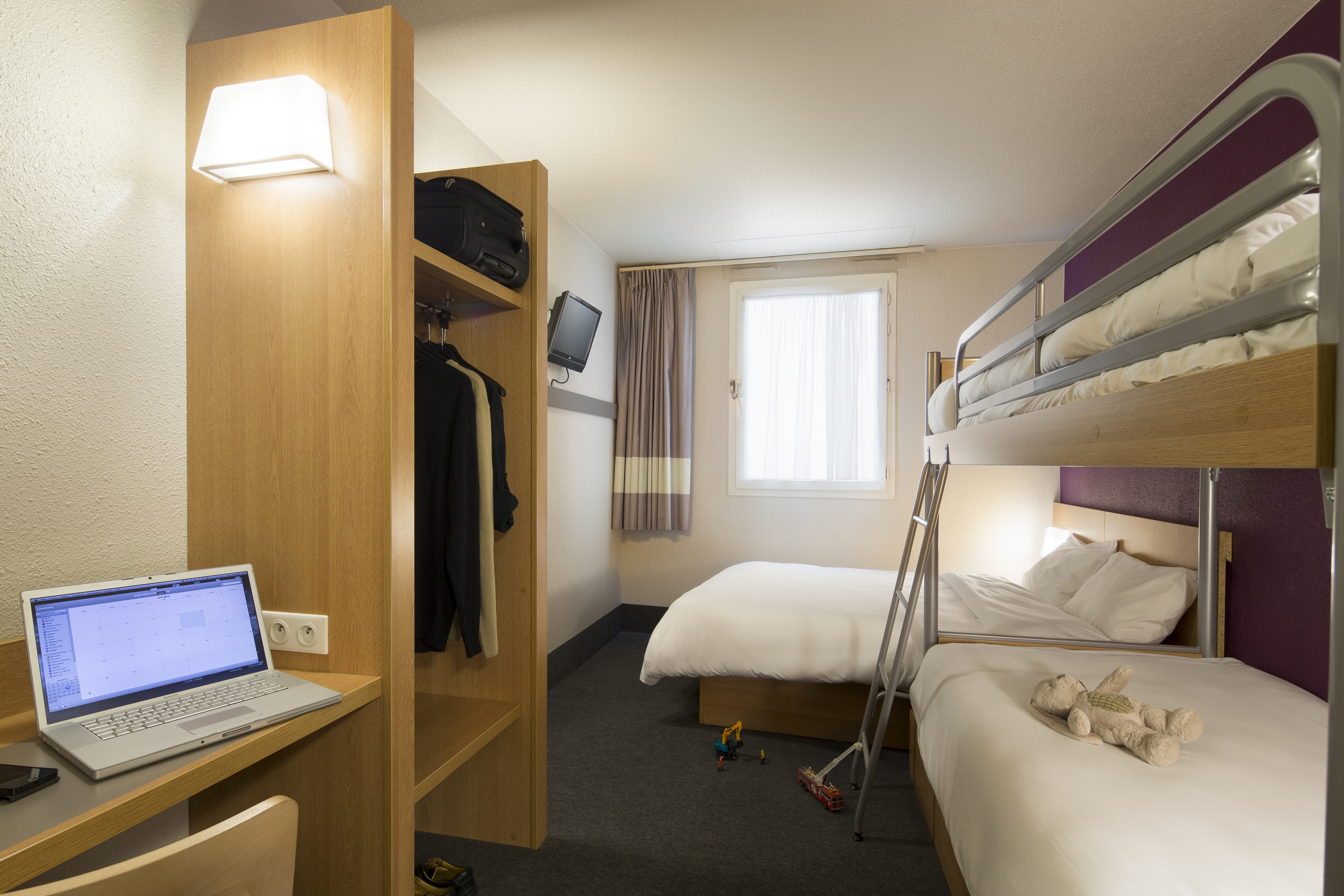 B&B HOTEL La Rochelle Beaulieu Puilboreau