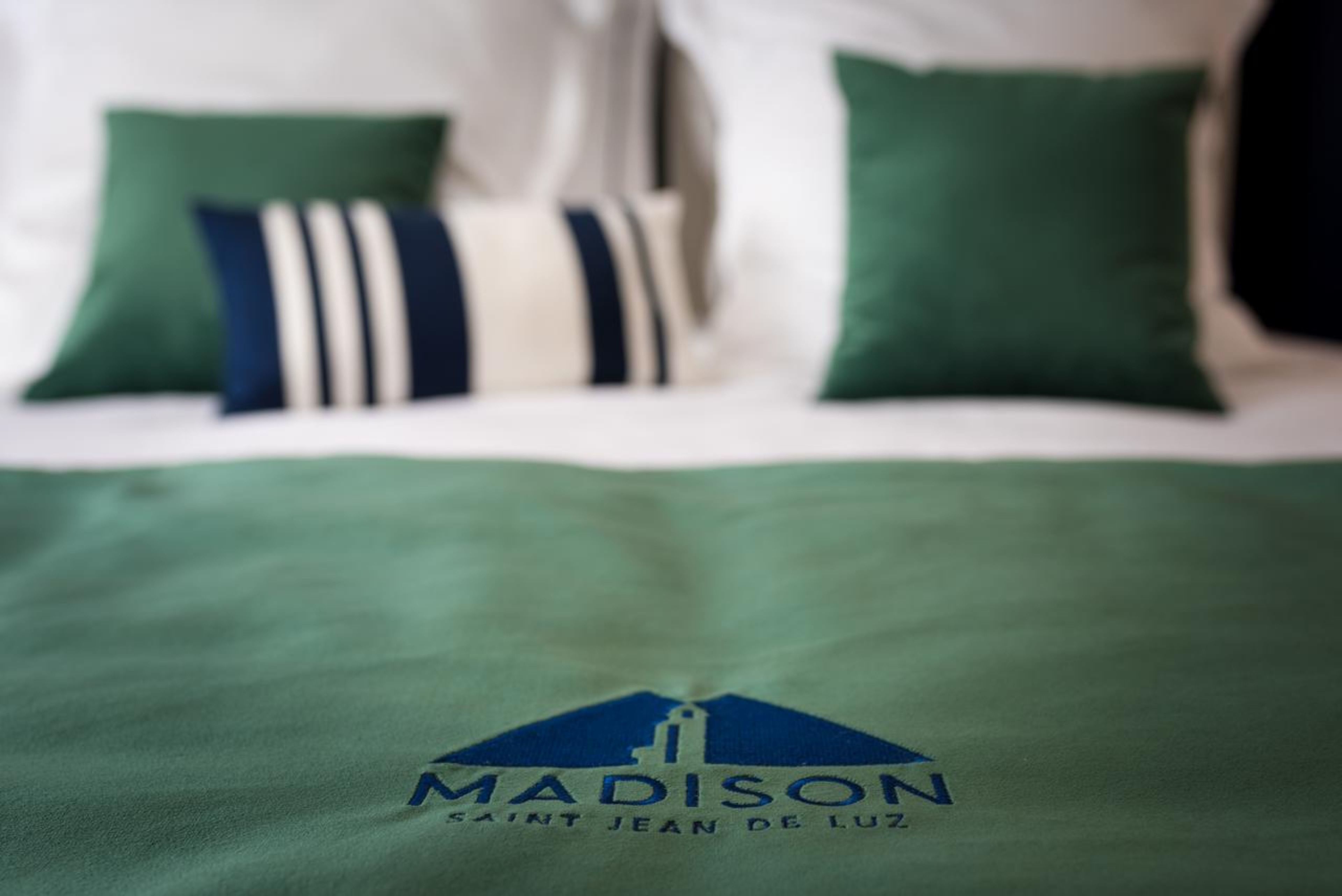 MADISON Saint Jean de Luz - Handwritten Collection