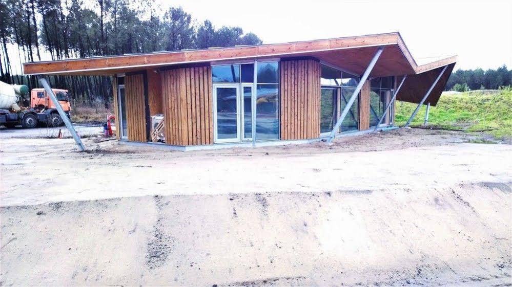 Les Echasses Golf & Surf Eco Lodge