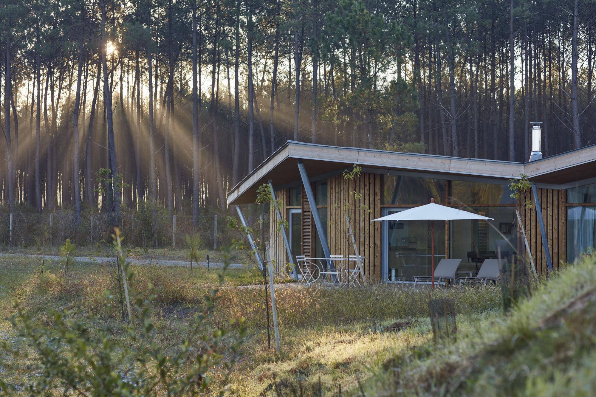 Les Echasses Golf & Surf Eco Lodge