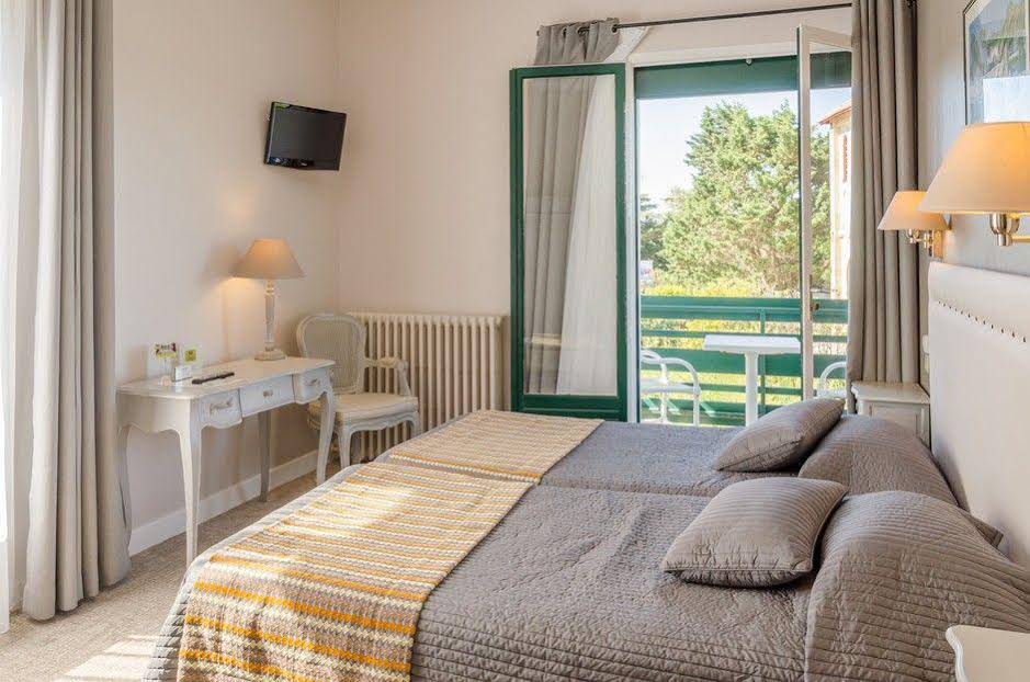 Hotel des Pins