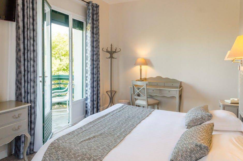 Hotel des Pins