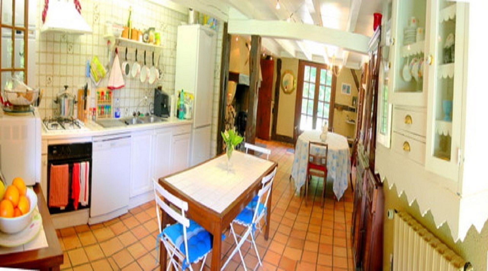 La Bergerie et ses Granges 27 personnes 21 a table