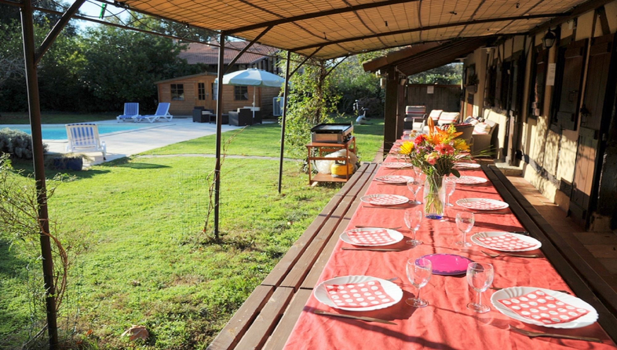 La Bergerie et ses Granges 27 personnes 21 a table