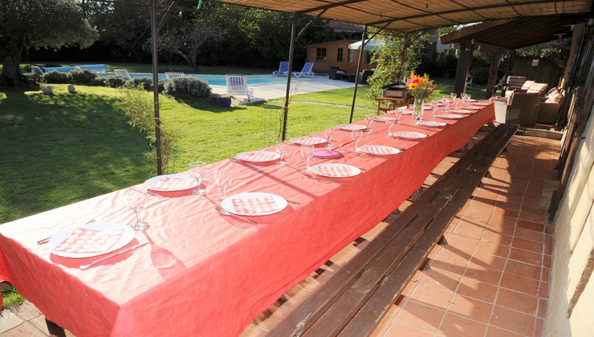 La Bergerie et ses Granges 27 personnes 21 a table