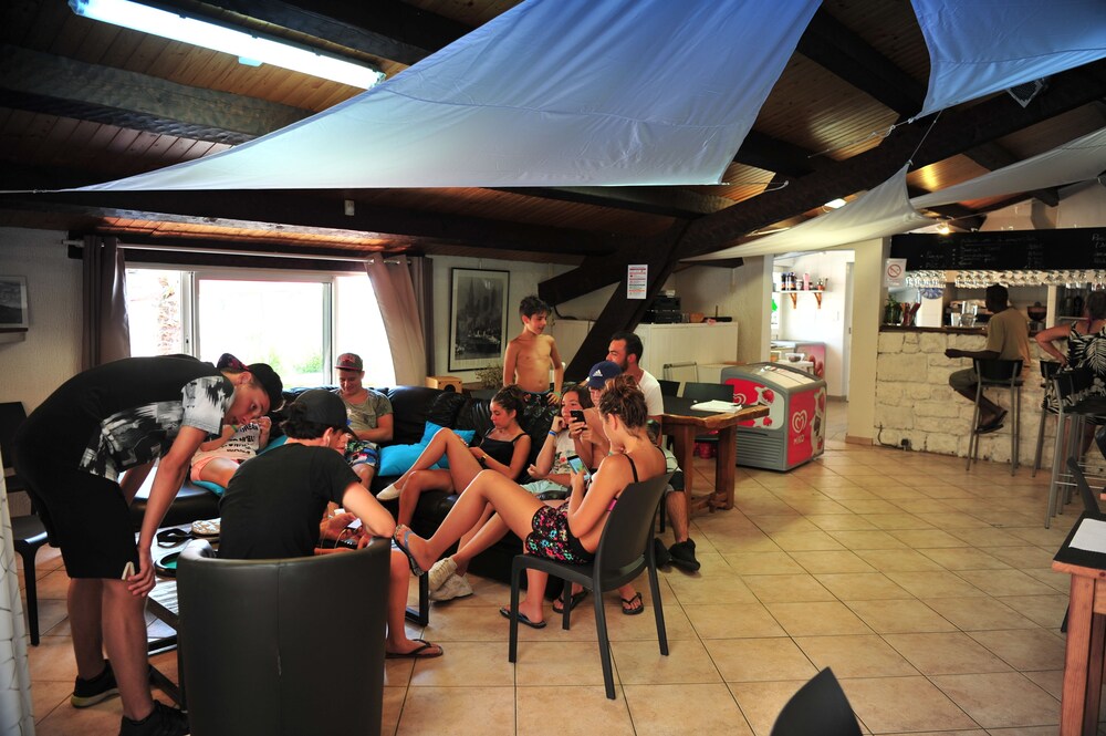Camping Aqua 3 Masses