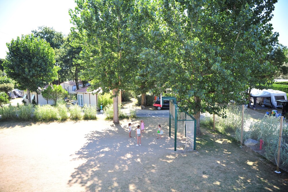 Camping Aqua 3 Masses