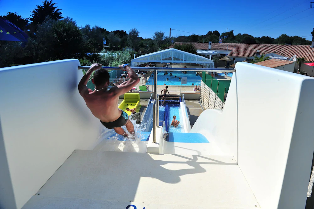 Camping Aqua 3 Masses