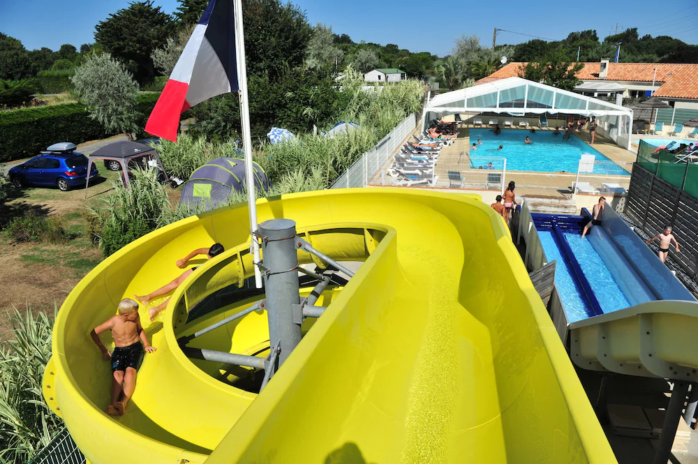 Camping Aqua 3 Masses