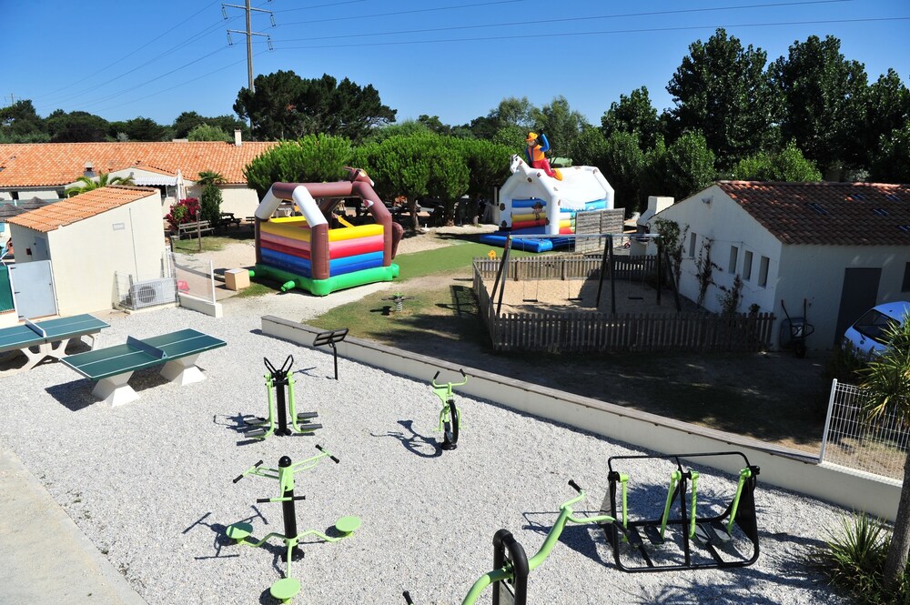 Camping Aqua 3 Masses