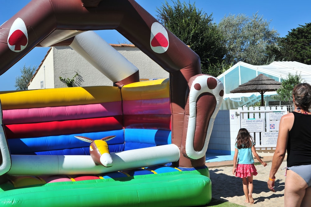 Camping Aqua 3 Masses