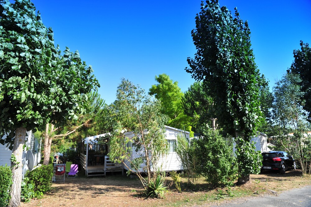 Camping Aqua 3 Masses