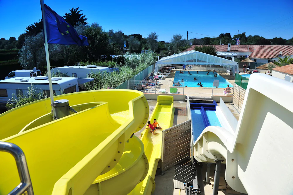Camping Aqua 3 Masses
