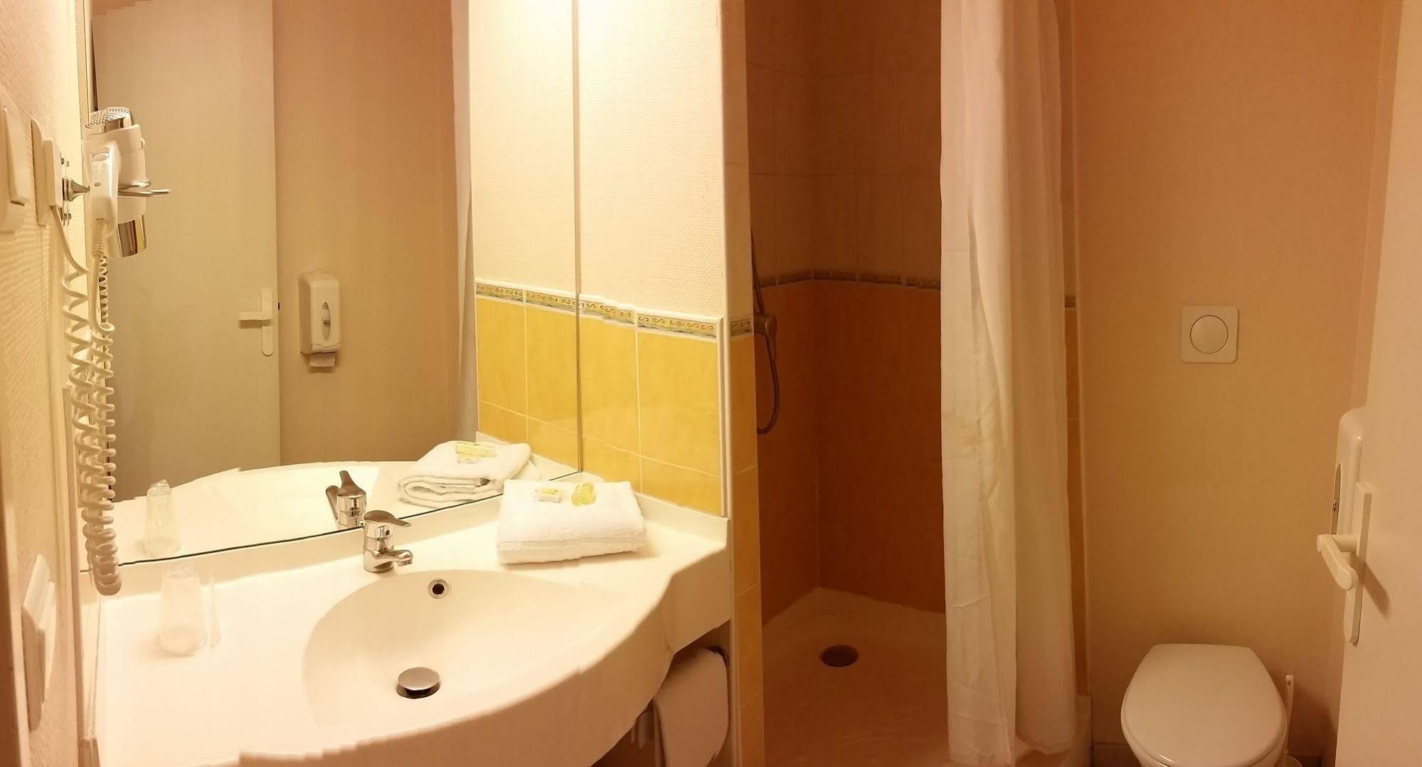 Ace Hôtel Clermont Ferrand - La Pardieu