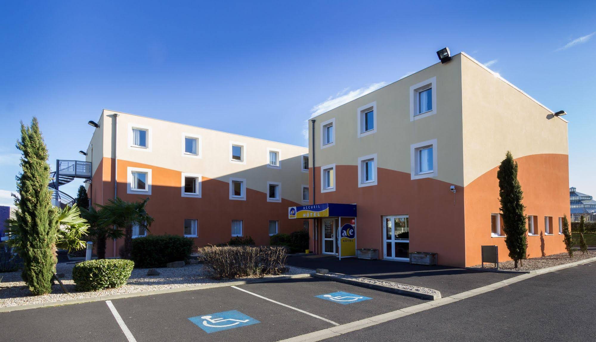 Ace Hôtel Clermont Ferrand - La Pardieu