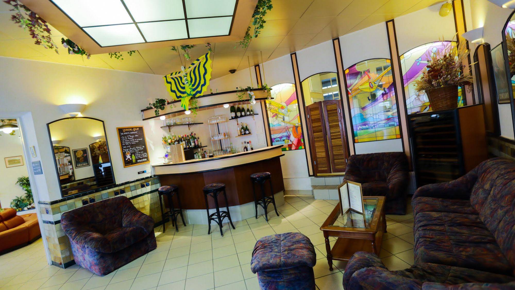Aviation Hotel