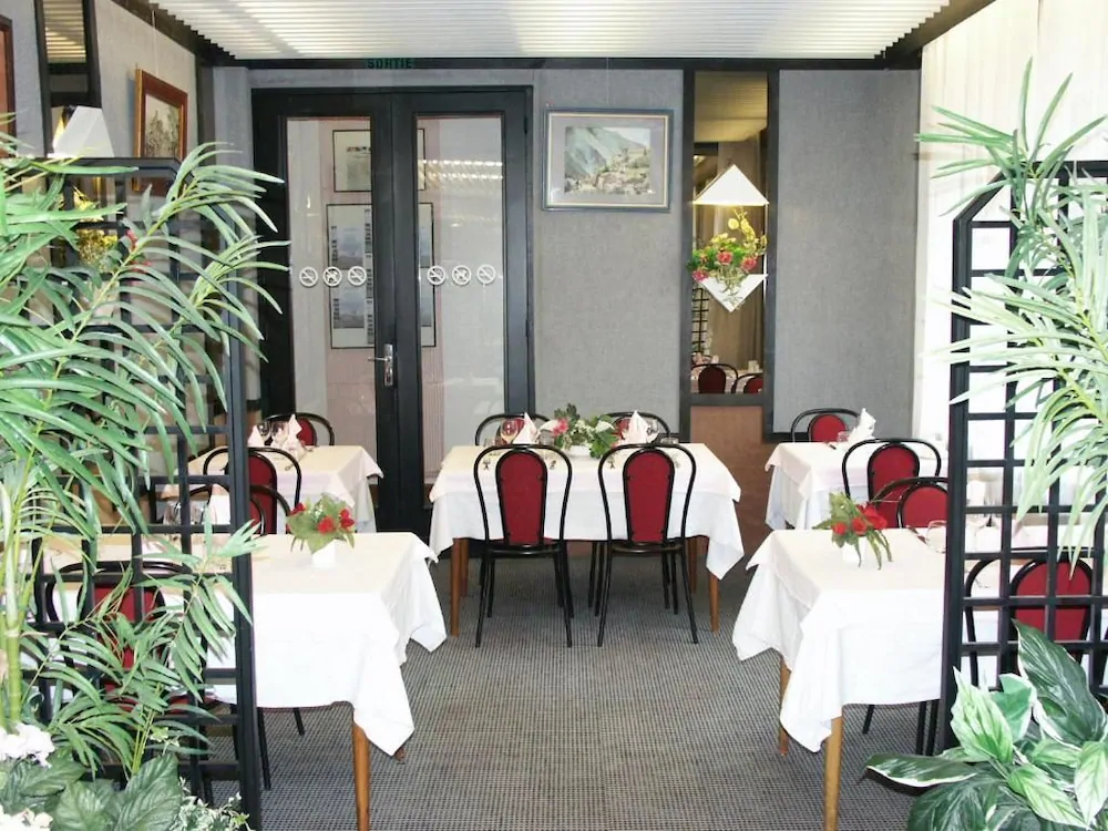 Le Charlet