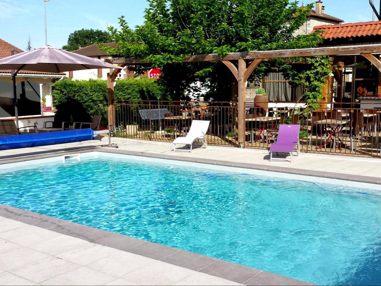 Logis Hôtel Cruzel
