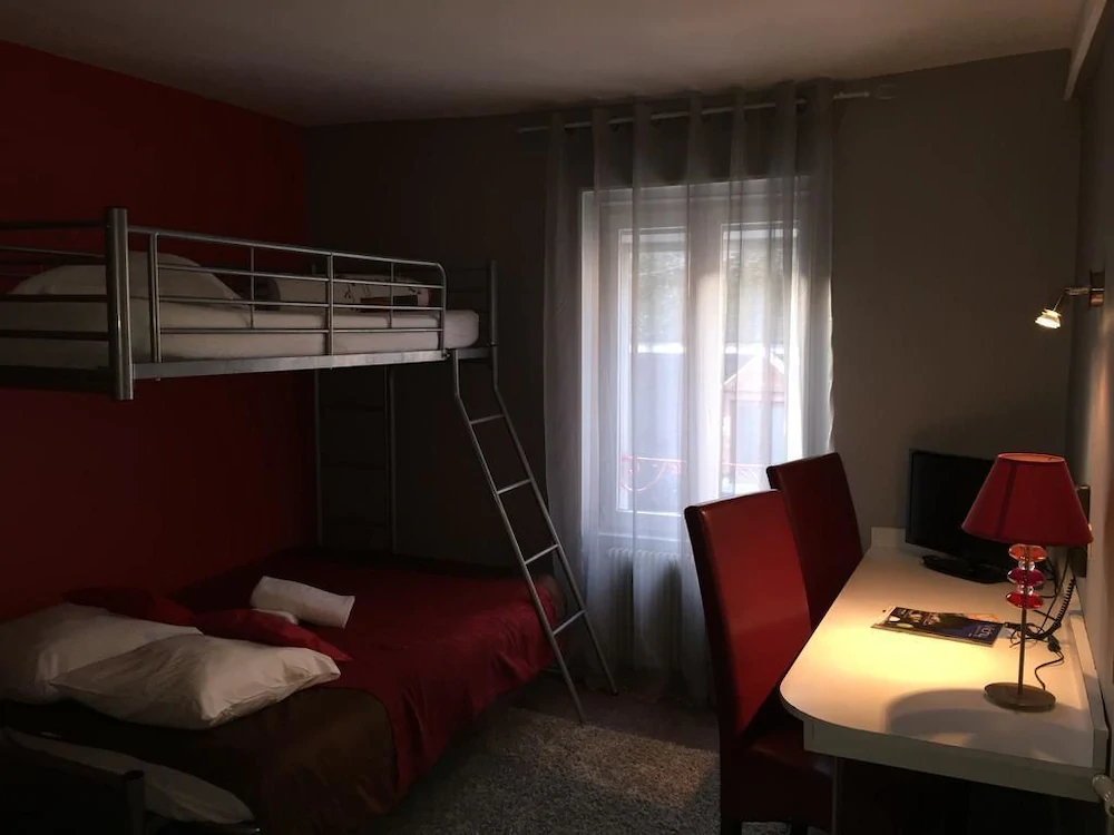 Ariane Hotel