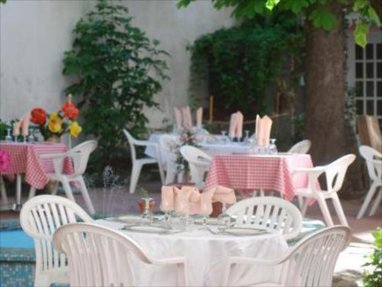 Le Patio Hôtel