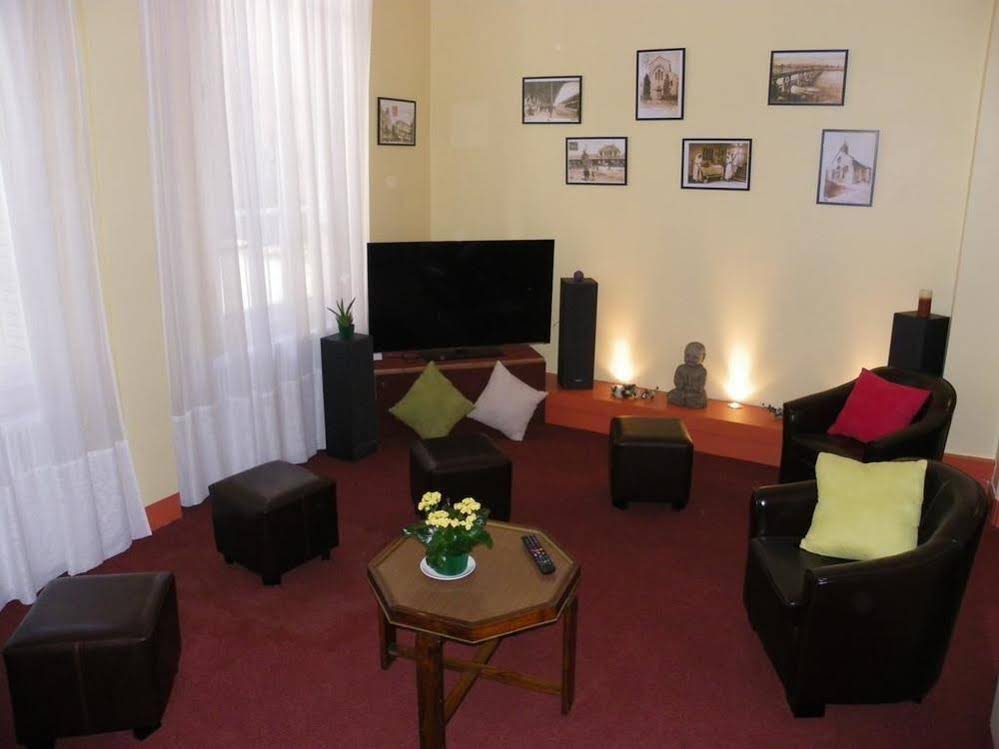 Hotel Moderne