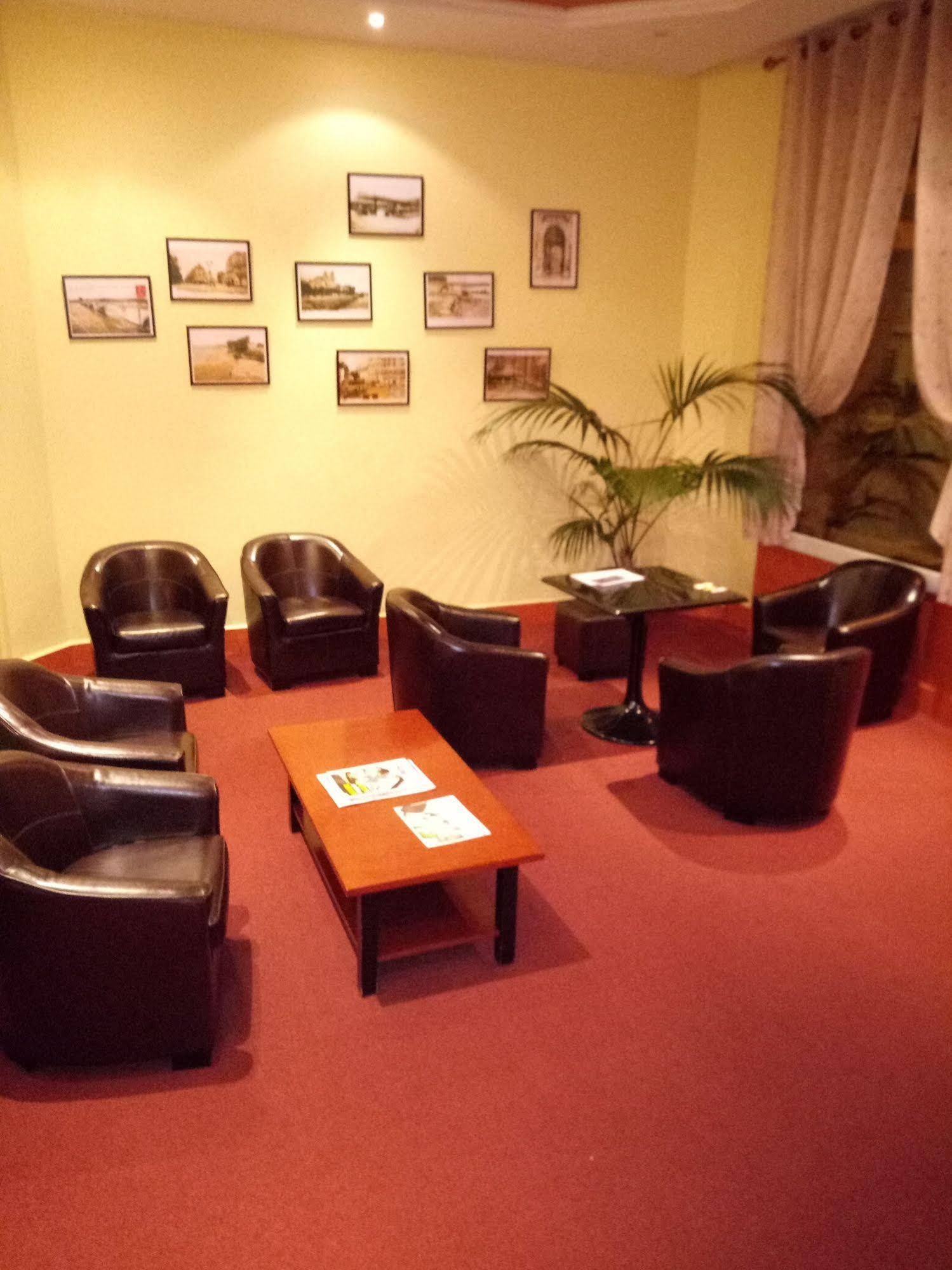 Hotel Moderne