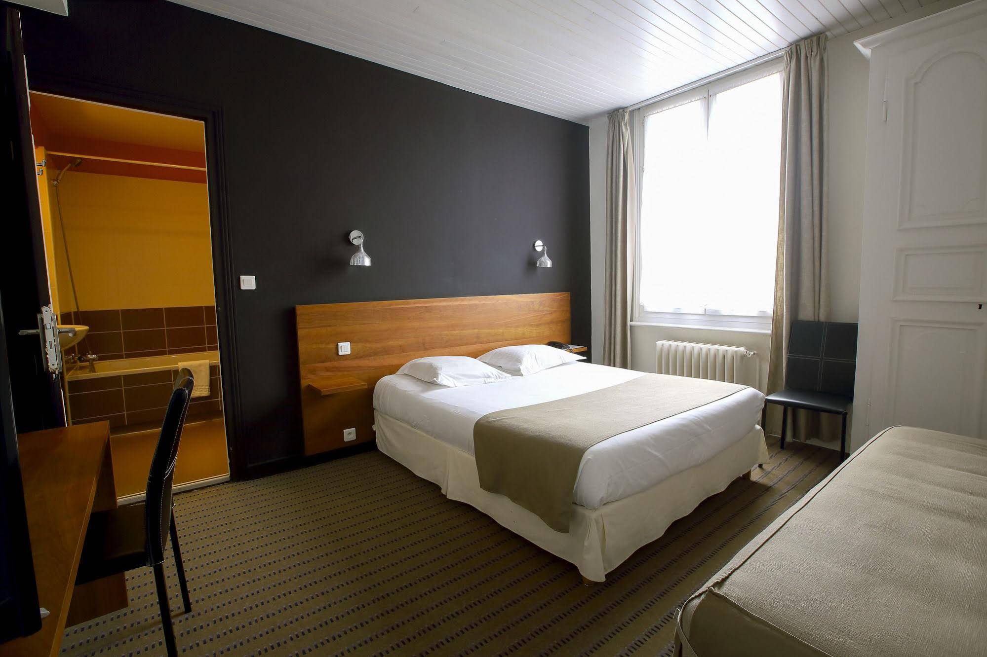 Hôtel de France & Restaurant L'insolite