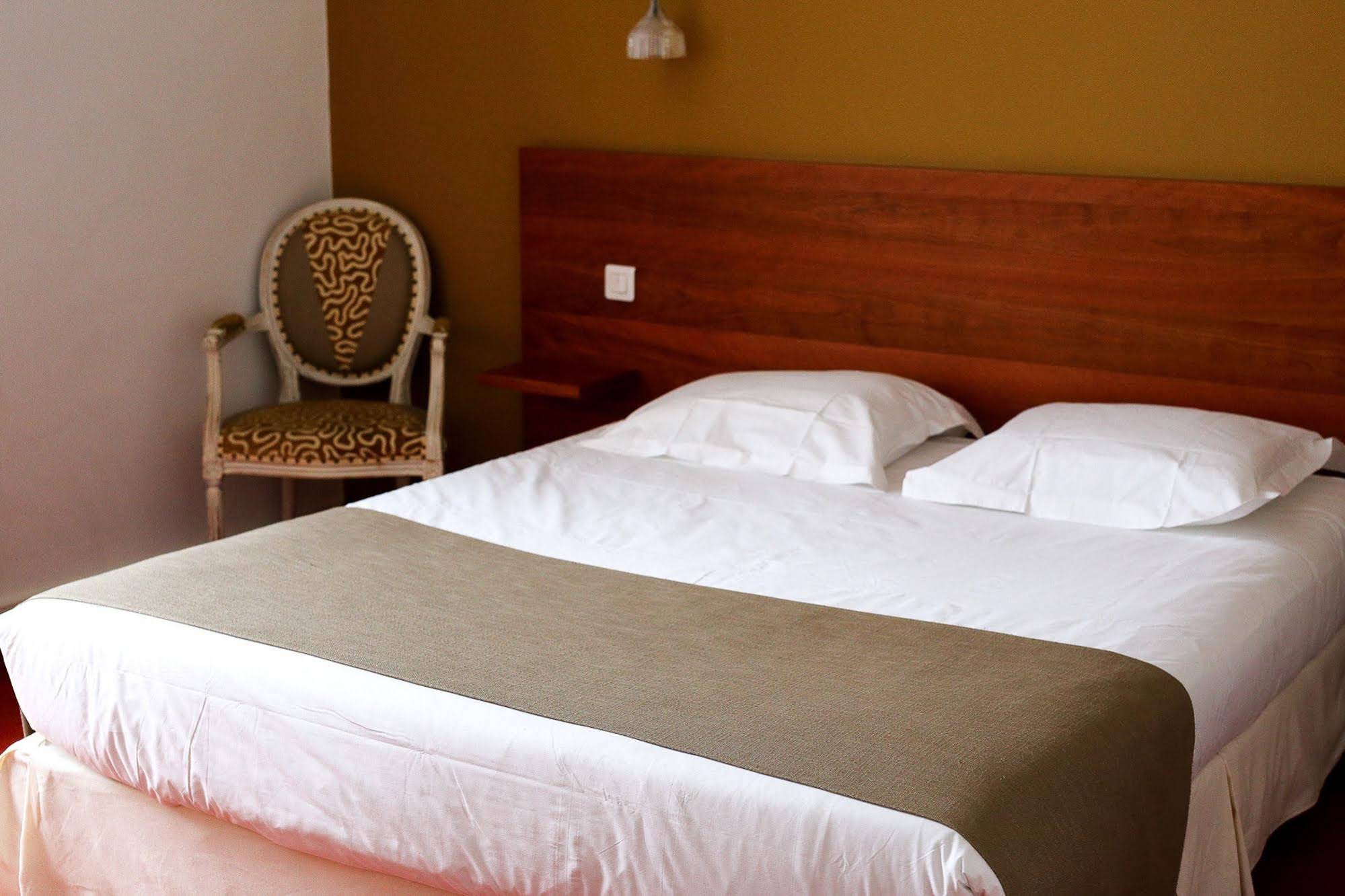 Hôtel de France & Restaurant L'insolite