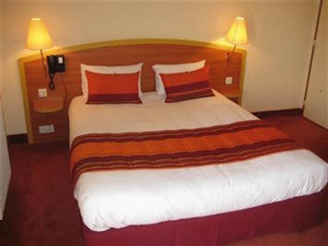 Kyriad Hotel Lamballe
