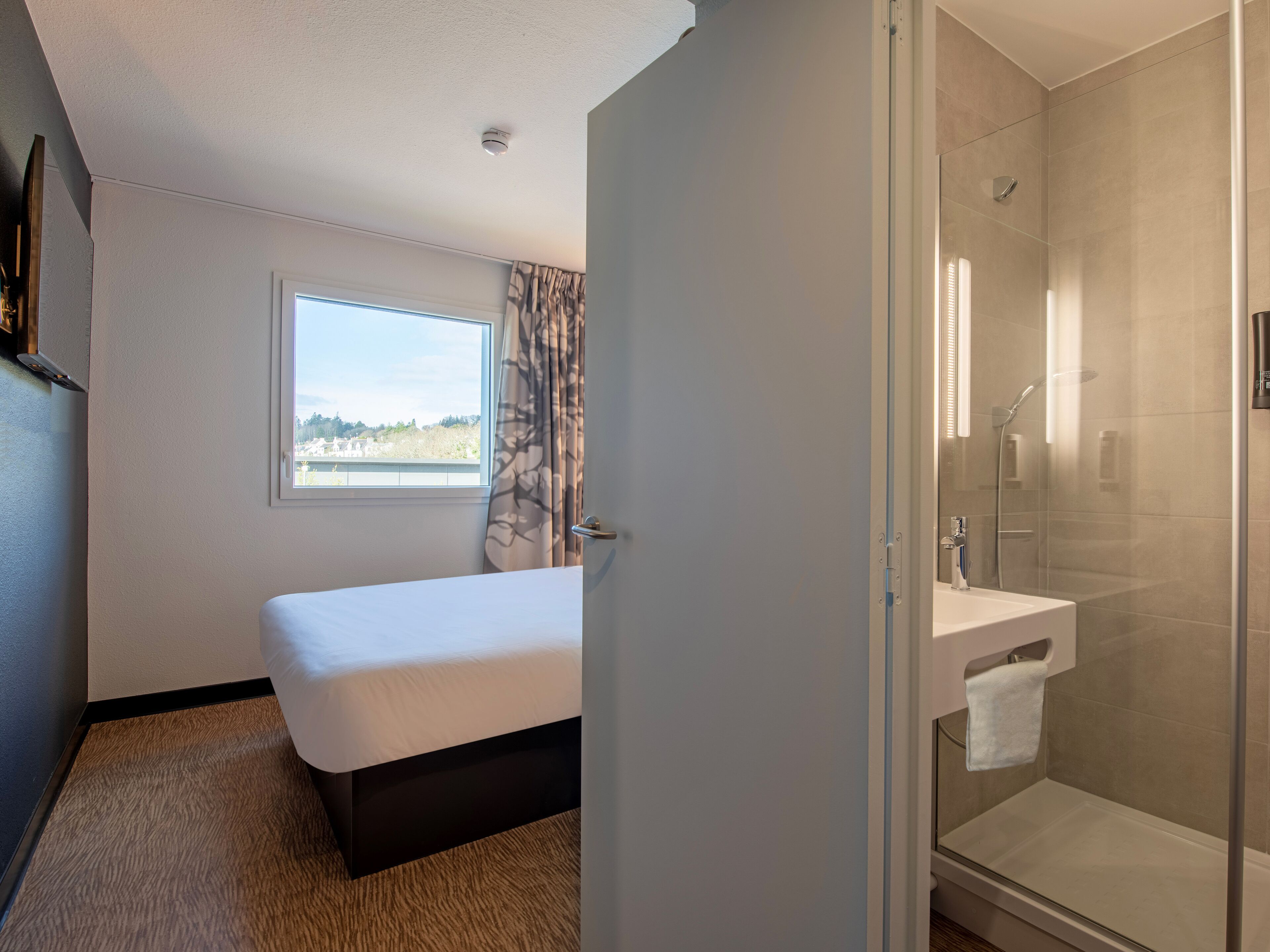 B&B HOTEL Landerneau Bois Noir