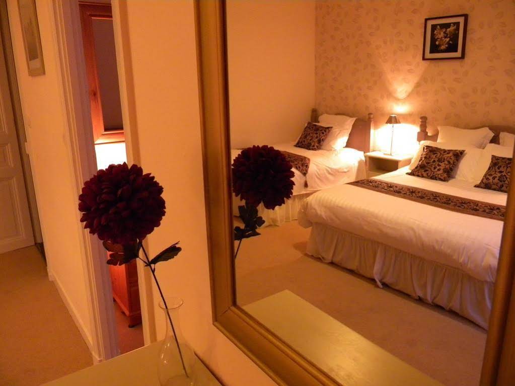 Chez Louisette