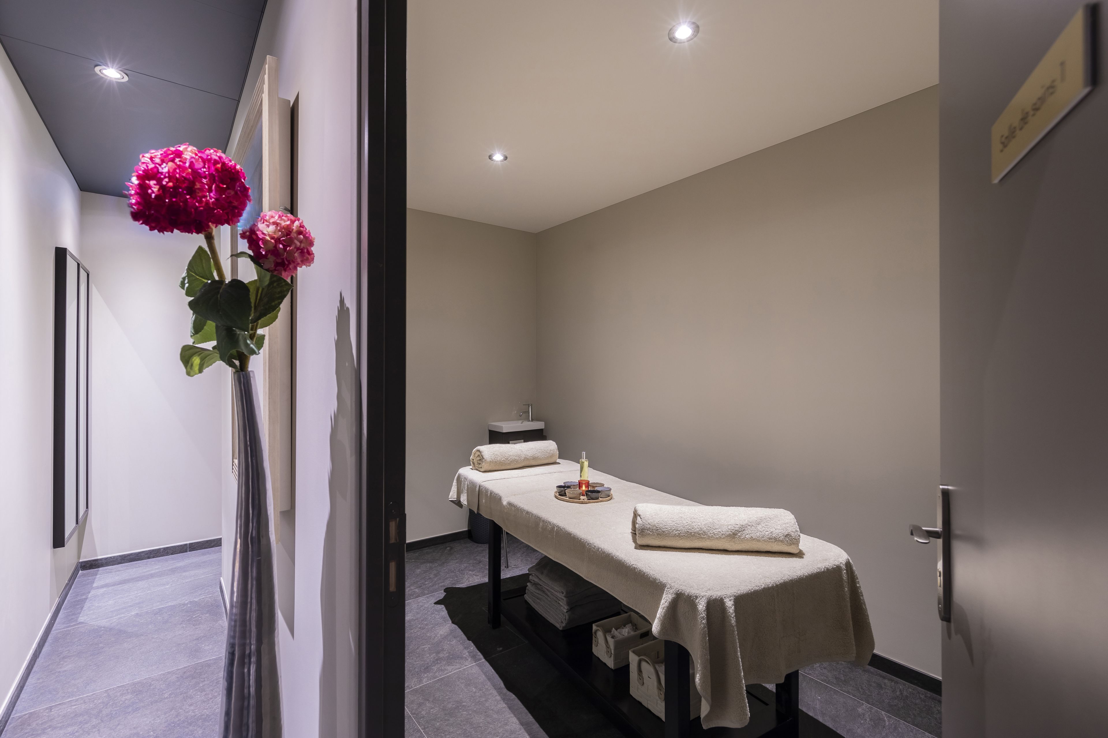 Hotel De l'Abbaye  Best Western Premier Collection