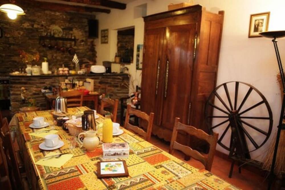 Chambres d'Hotes La Ferme de Bizoin