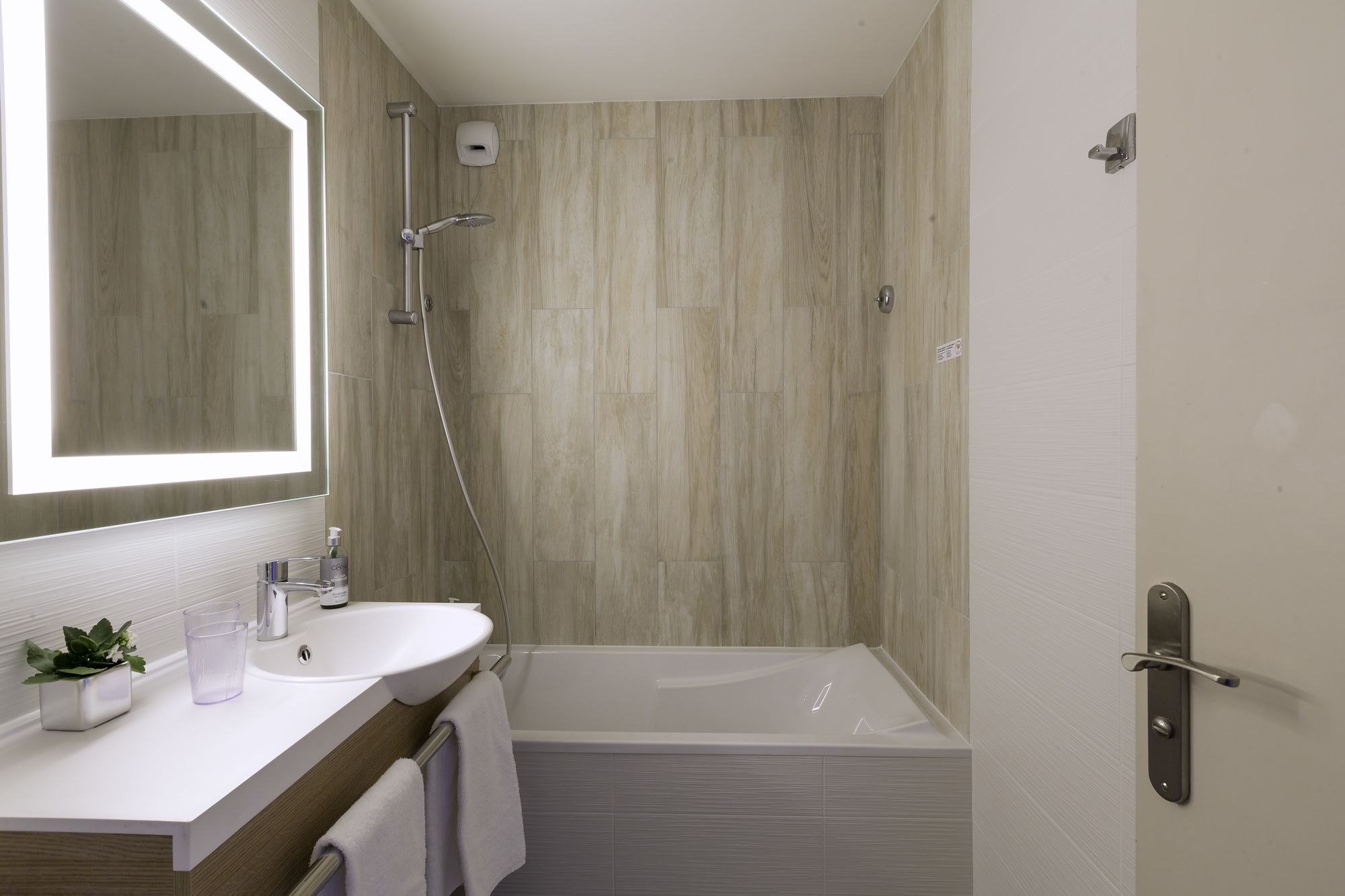 Best Western  Les Bains Hôtel & Spa