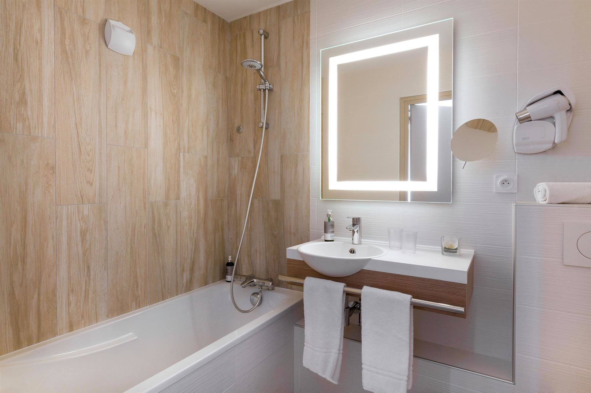 Best Western  Les Bains Hôtel & Spa