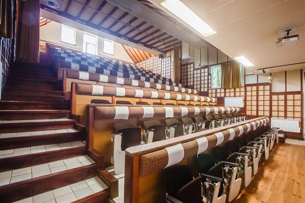 Le Domaine & le Château du Val