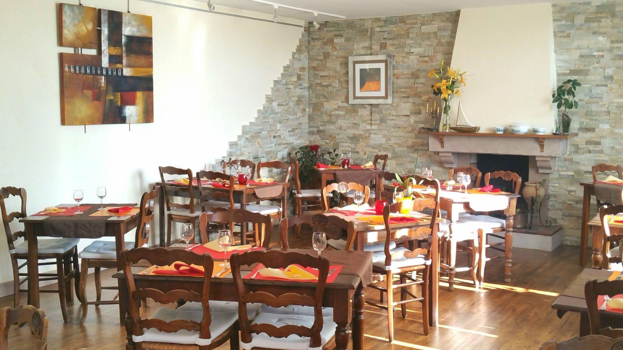 Le Relais De Launay