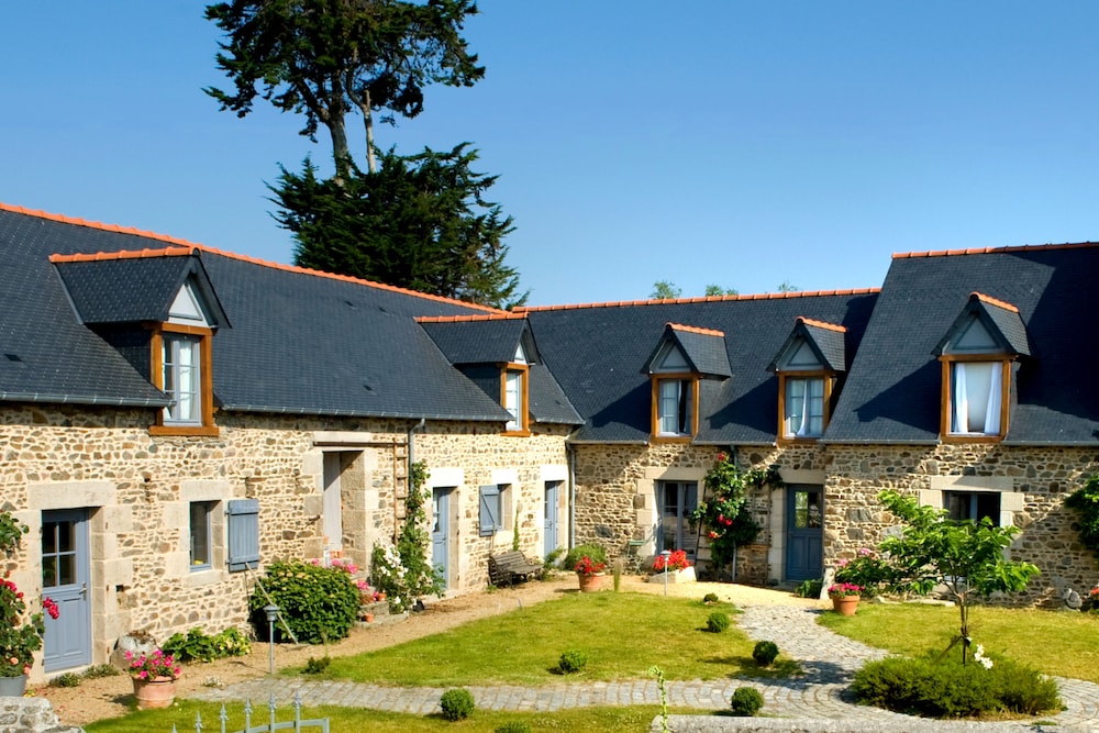 Le Grand Cyprès