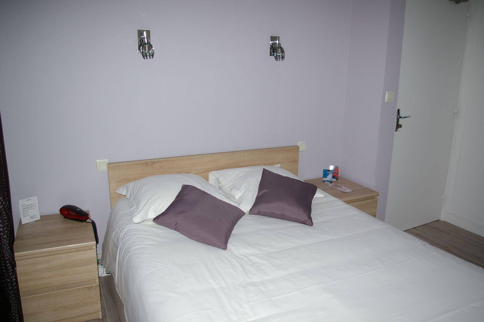 Queen Serenity Hotel