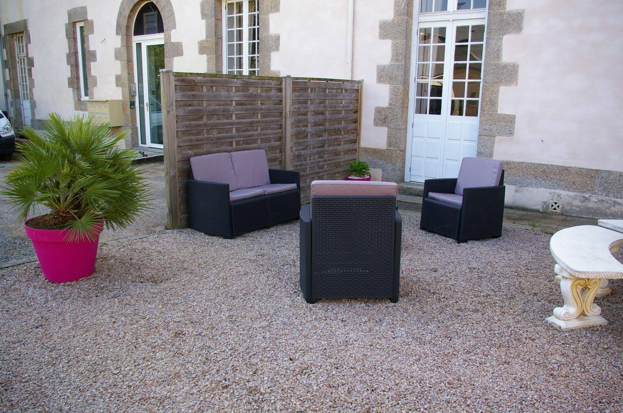 Queen Serenity Hotel