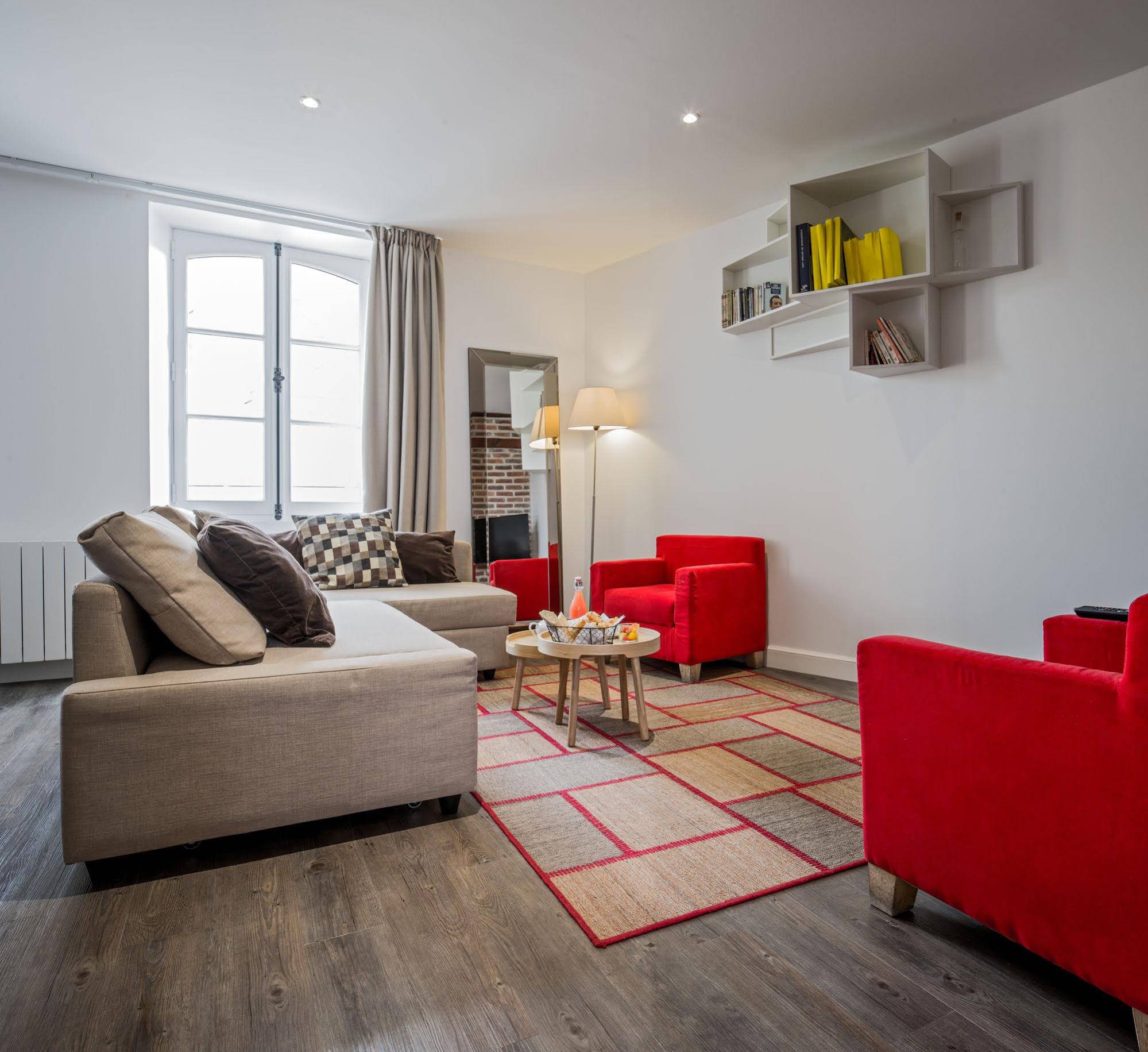 Le Nemours Hôtel & Apartments