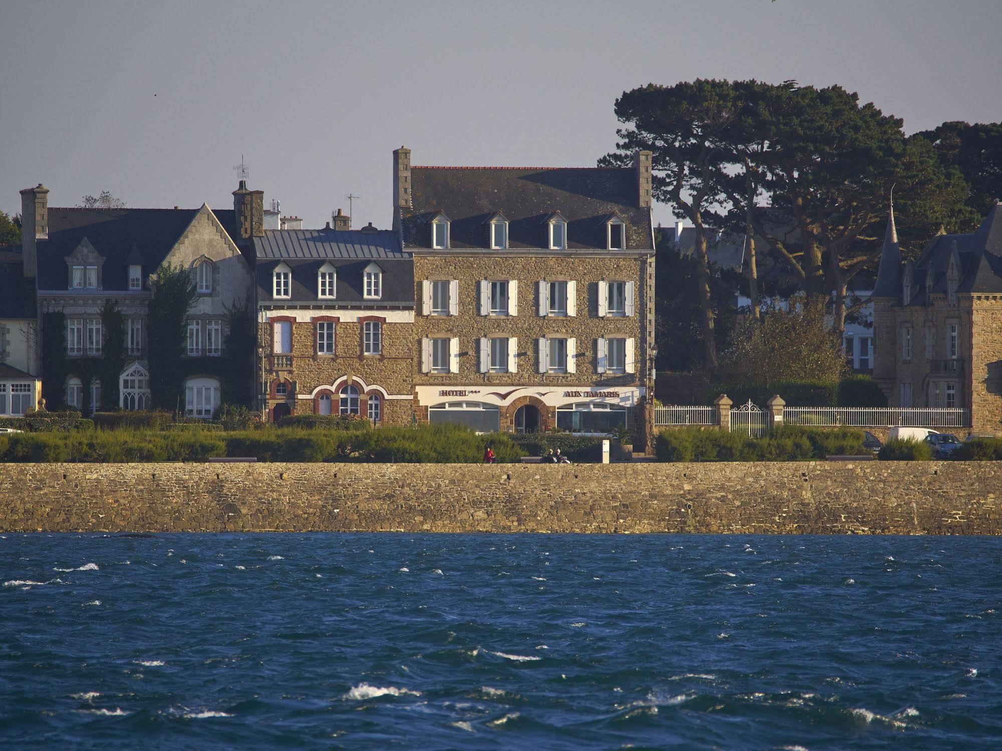 Hôtel Aux Tamaris
